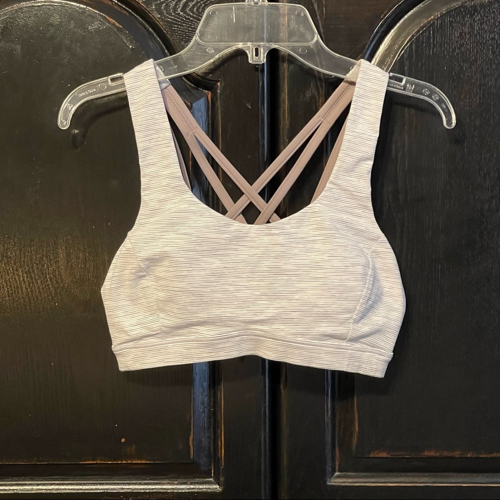 Lululemon Free To Be Serene Bra C/D Cup
WFSNB / Violet Verbena